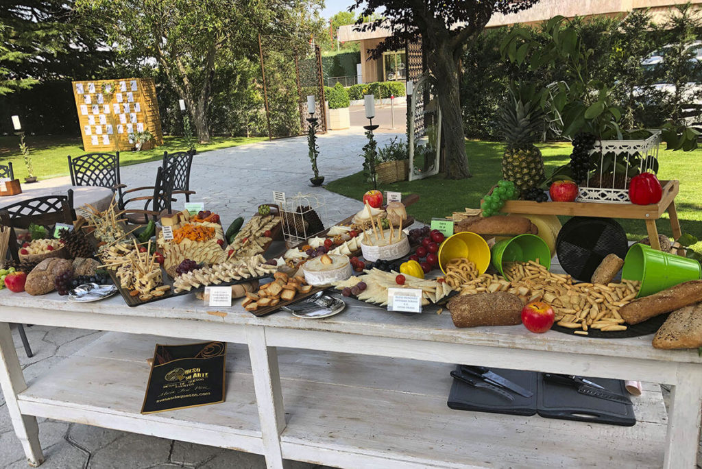 En Jardín Regio te ofrecemos buffets especiales para vuestra boda al aire libre en Salamanca.
